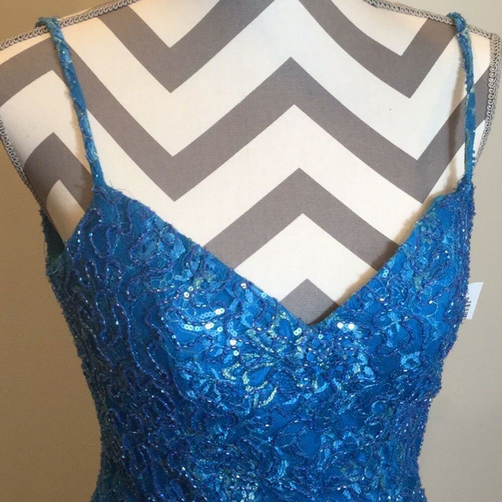 Pre-own worn once Le femme Marylin Monroe … - Picture 2 of 6